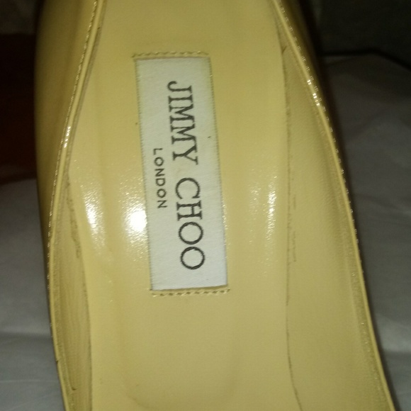 Jimmy Choo beige patent heels with dust bag - Picture 2 of 8